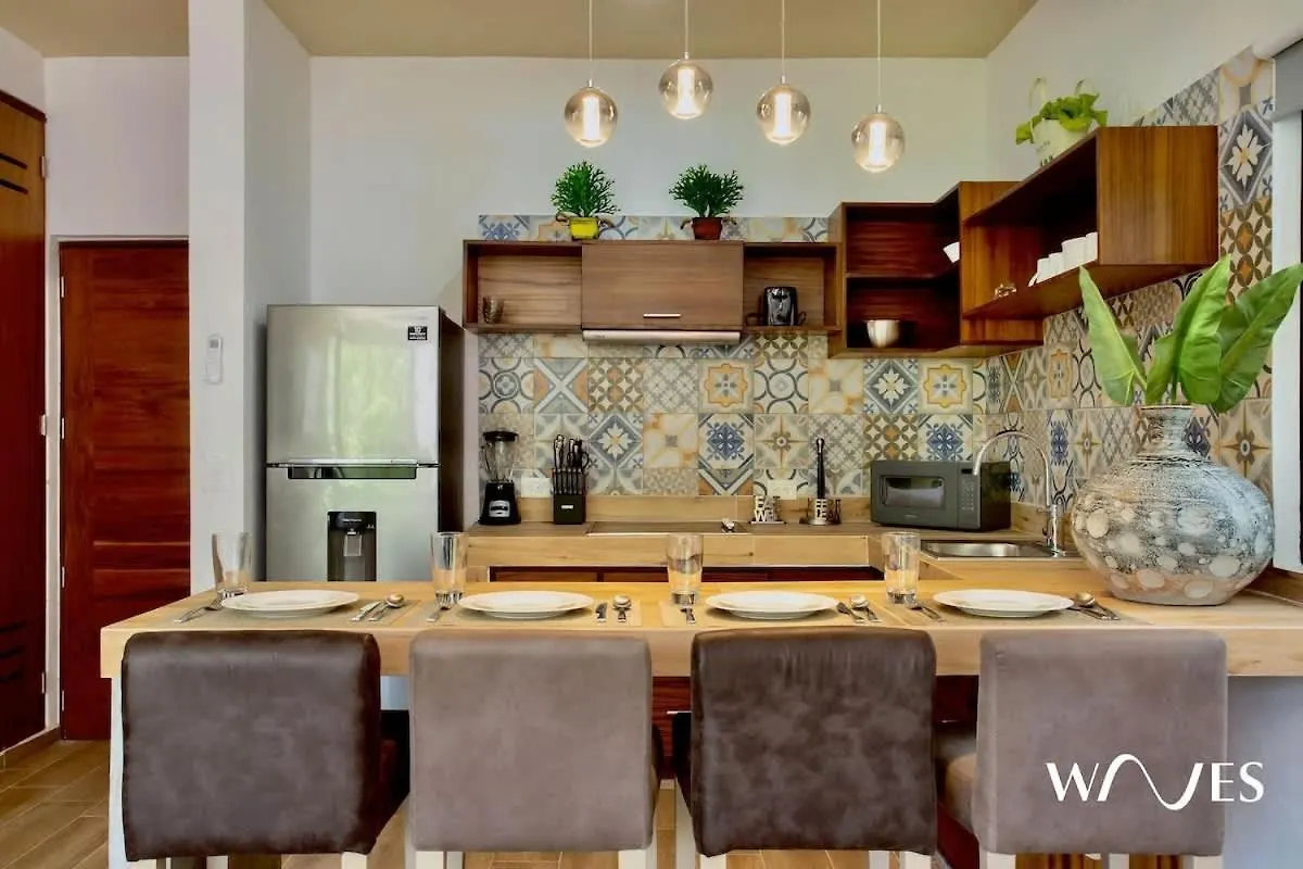 Spacious 1 Bedroom With Great Location & Rooftop Pool By Waves Management location